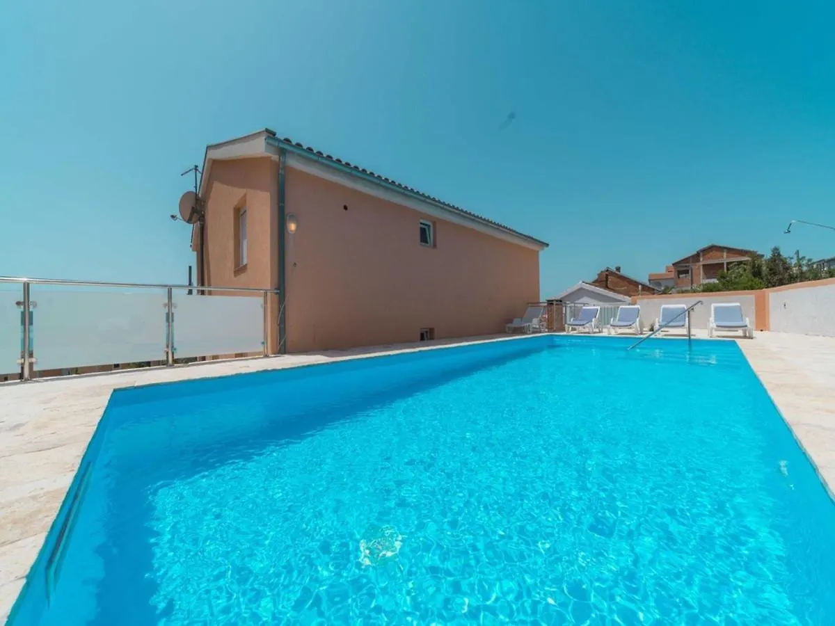 Capacious Holiday Home In Maslenica