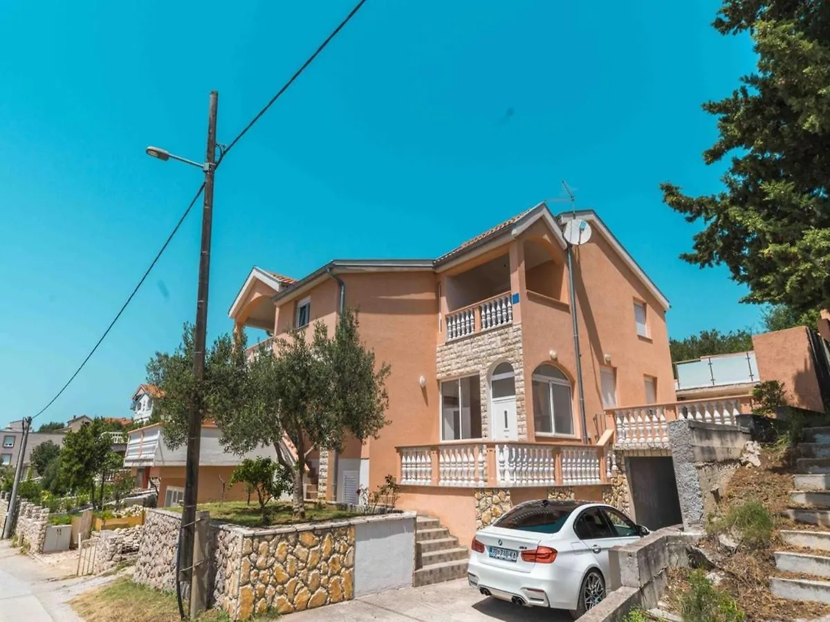 Capacious Holiday Home In Maslenica