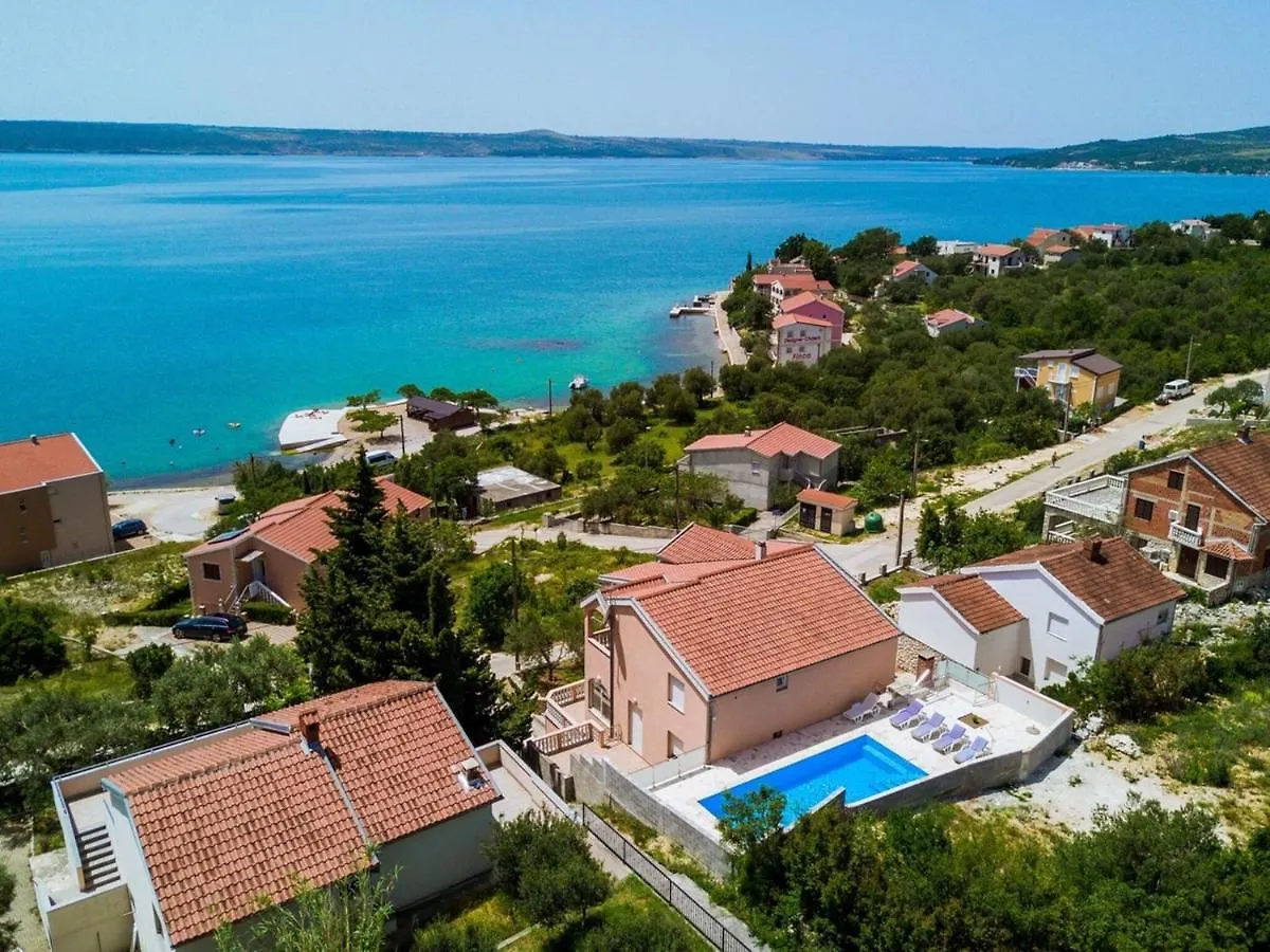 Capacious Holiday Home In Maslenica